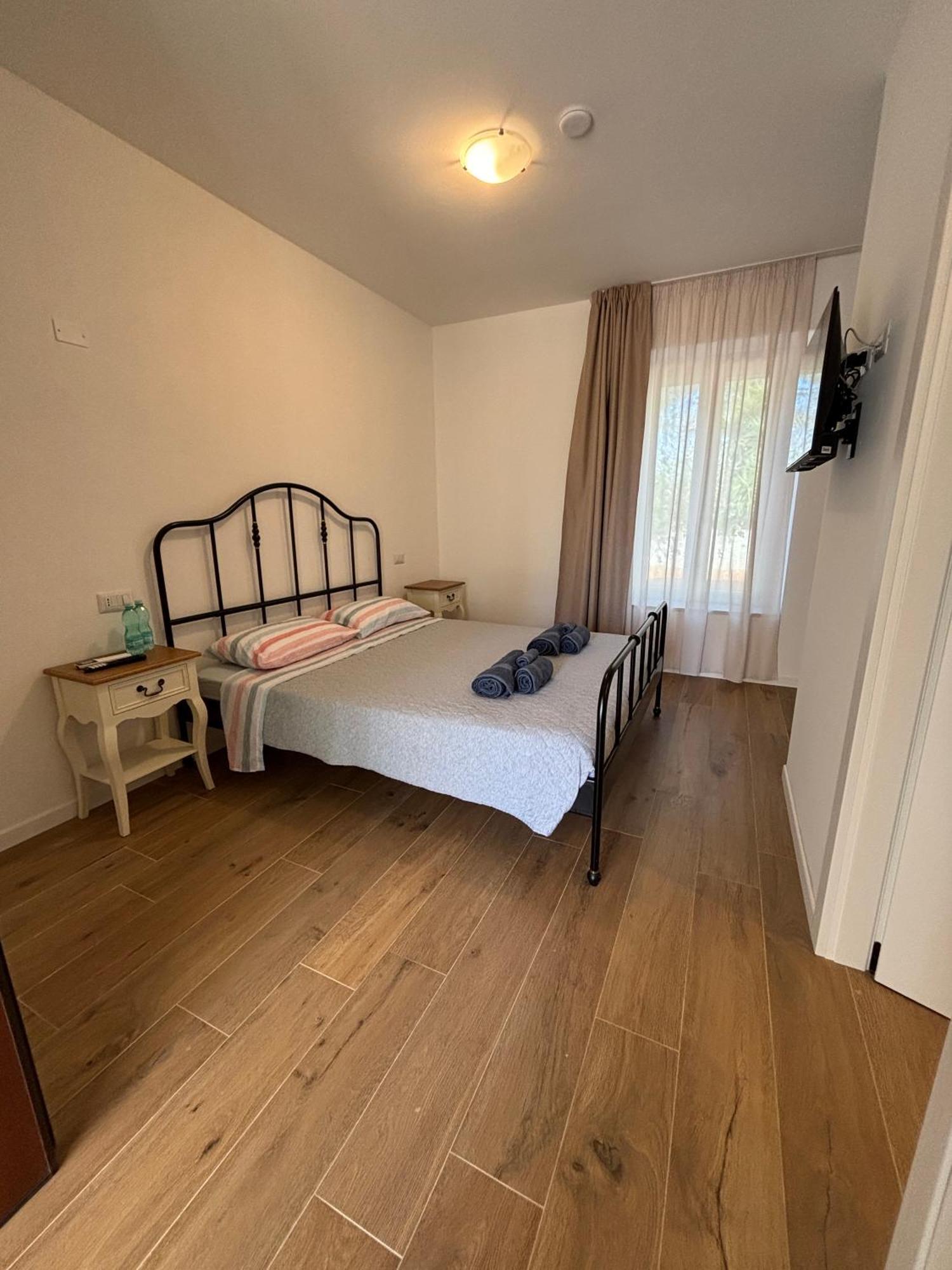 Maris Apartments & Bedrooms Alghero Exterior photo